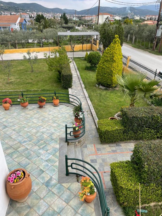 Seaside Apartment With Private Garden เนอา อันคิอาลอส ภายนอก รูปภาพ