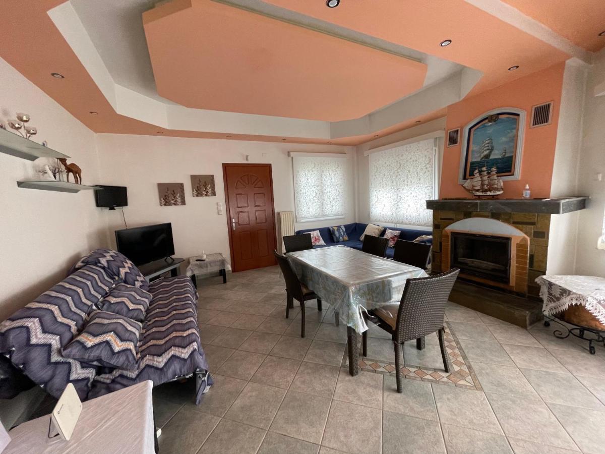 Seaside Apartment With Private Garden เนอา อันคิอาลอส ภายนอก รูปภาพ